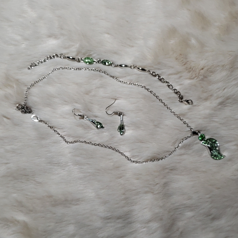 Earing, Necklace, Bracelet Set